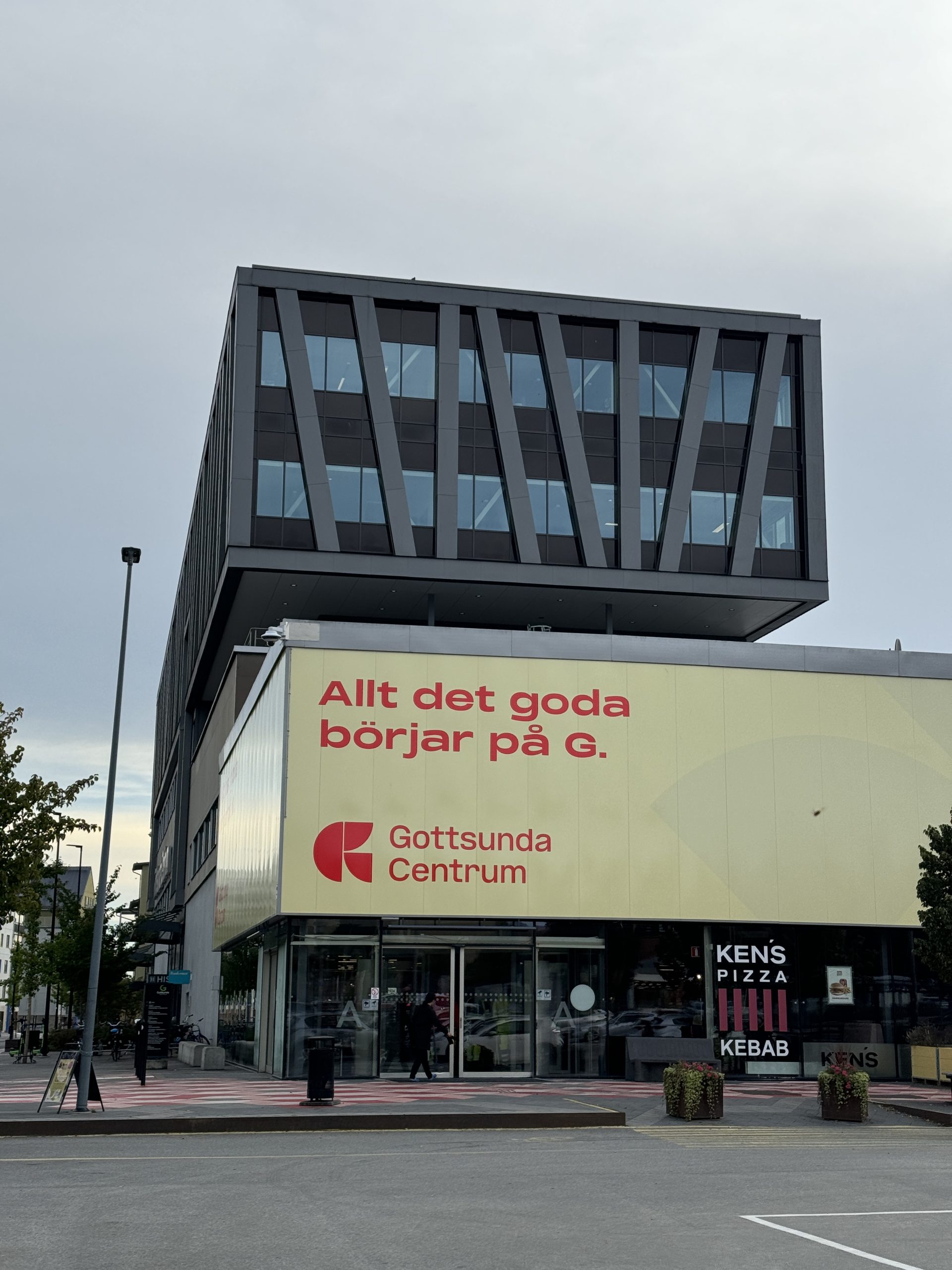 Gottsunda centrum Uppsala husfasad